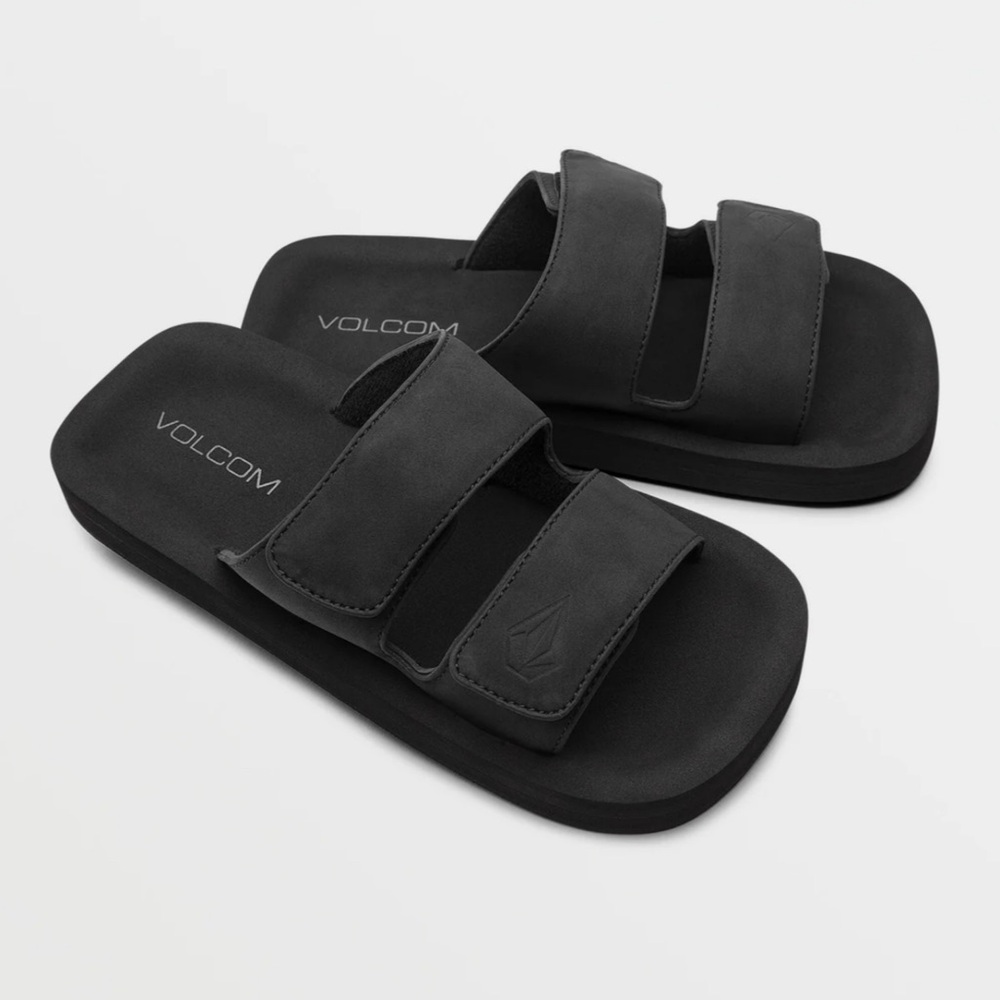 Volcom Squared Sandals
Size 9